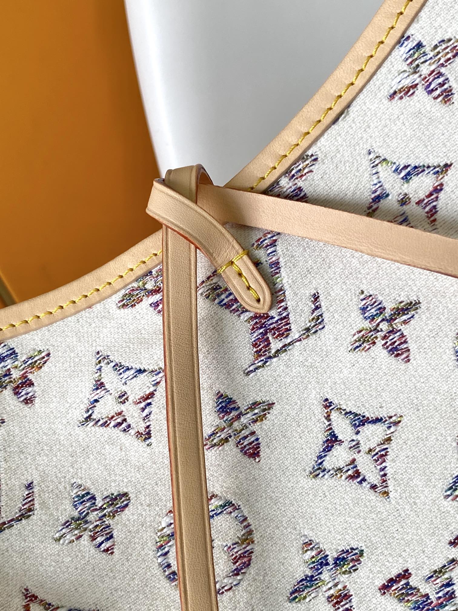 Louis Vuitton Shopping Bags